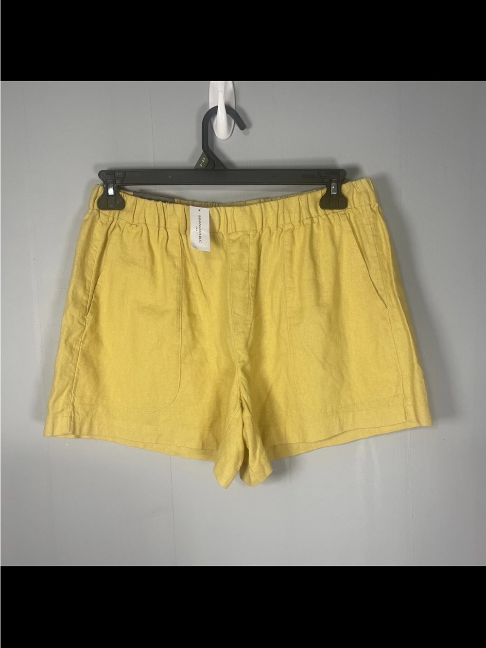 Banana Republic NWT Yellow Linen Blend Shorts M Pull On High Waist Summer Basics